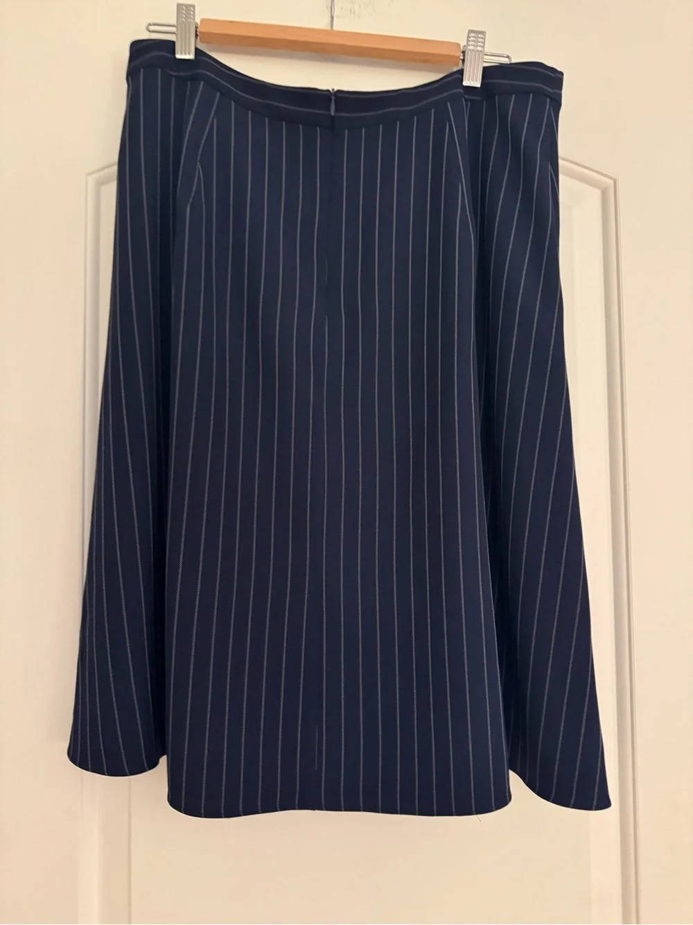 Banana Republic elegant navy